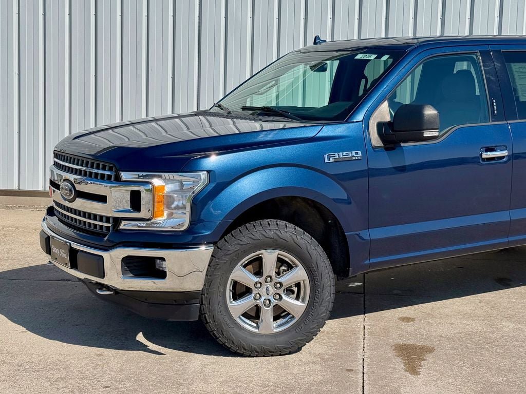 Used 2018 Ford F150 XLT w/ Equipment Group 302A Luxury AWD/4WD image 2