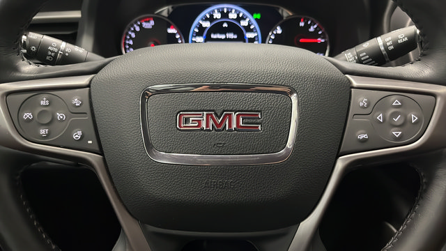Used 2022 GMC Acadia AT4 w/ Technology Package AWD/4WD image 17