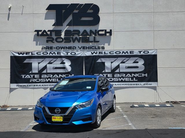 Used 2022 Nissan Versa S FWD image 2