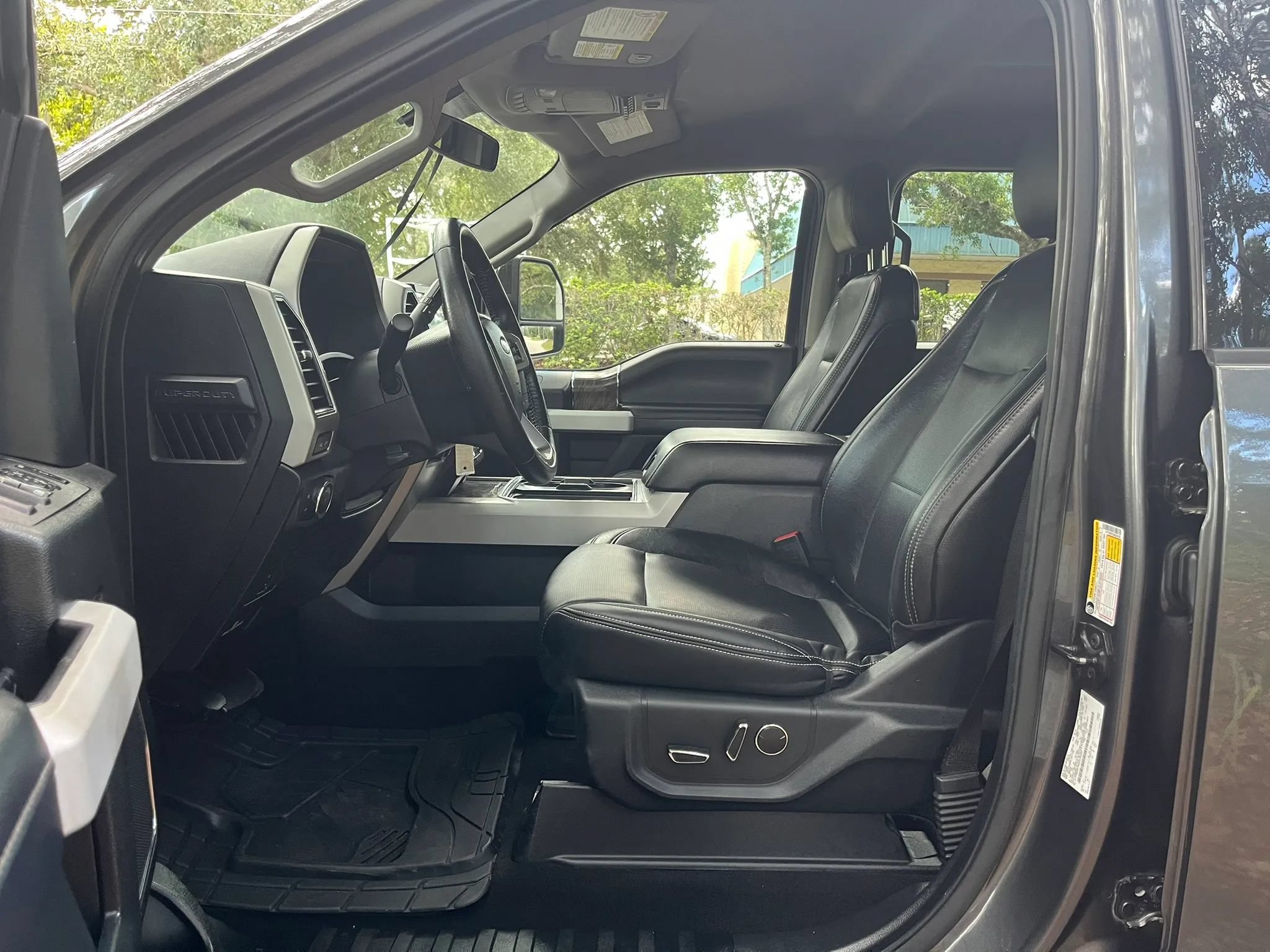 Used 2019 Ford F250 Lariat AWD/4WD image 16
