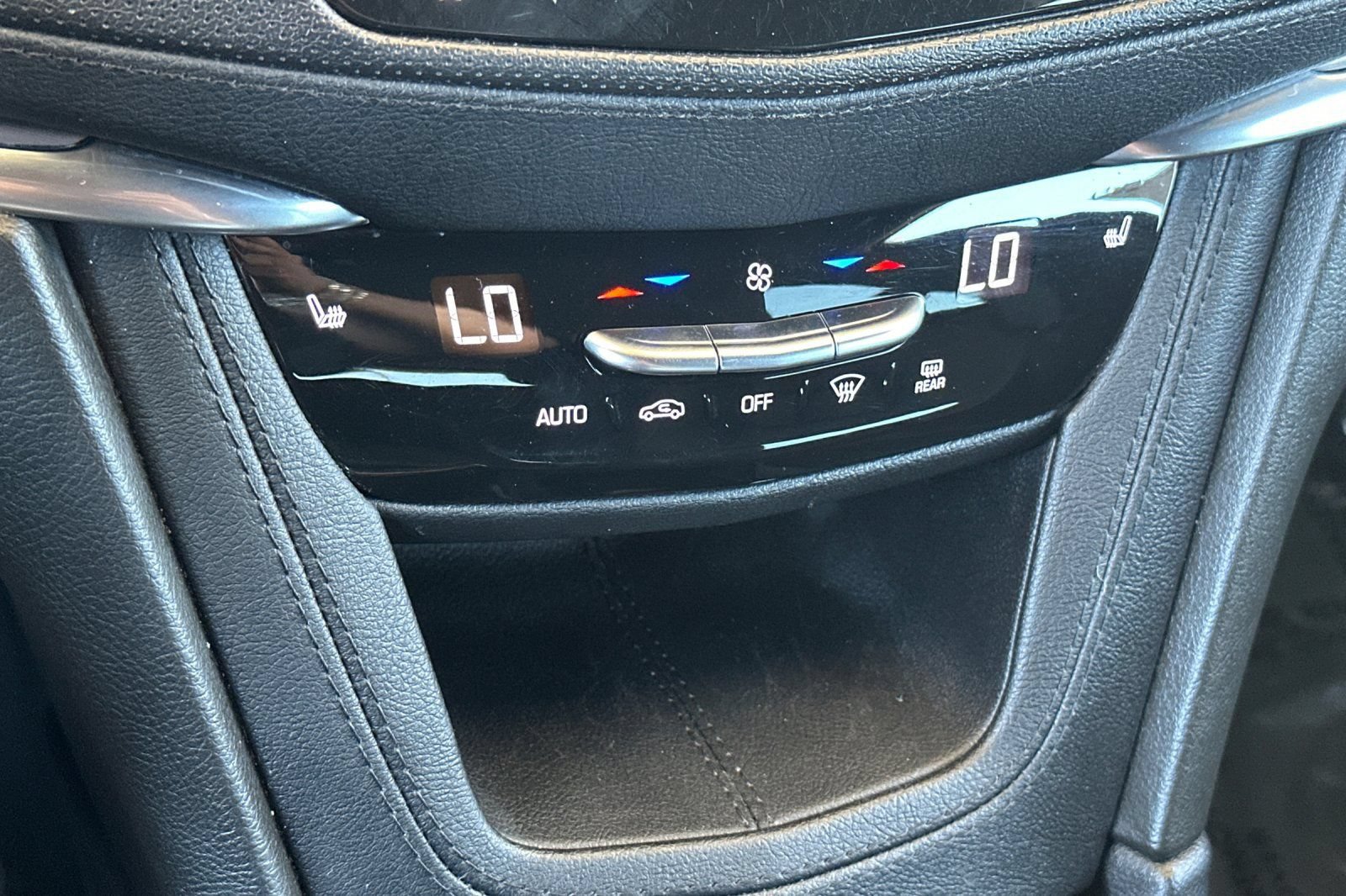 Used 2024 Cadillac XT5 Luxury FWD image 28