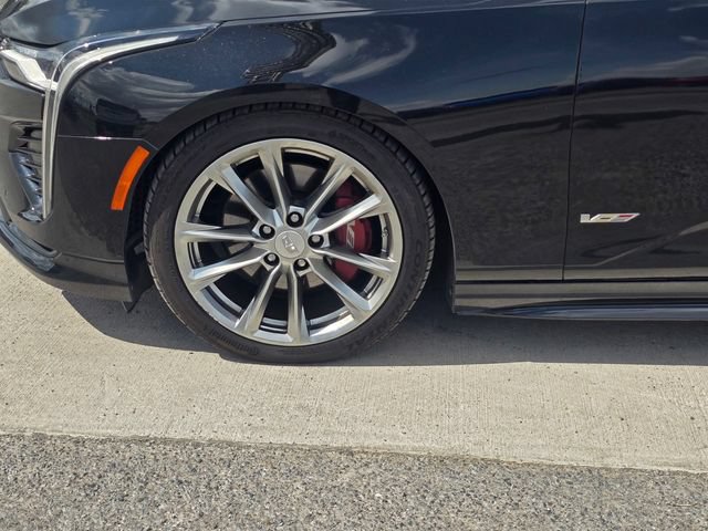 Used 2024 Cadillac CT4 V w/ Navigation Package RWD image 10
