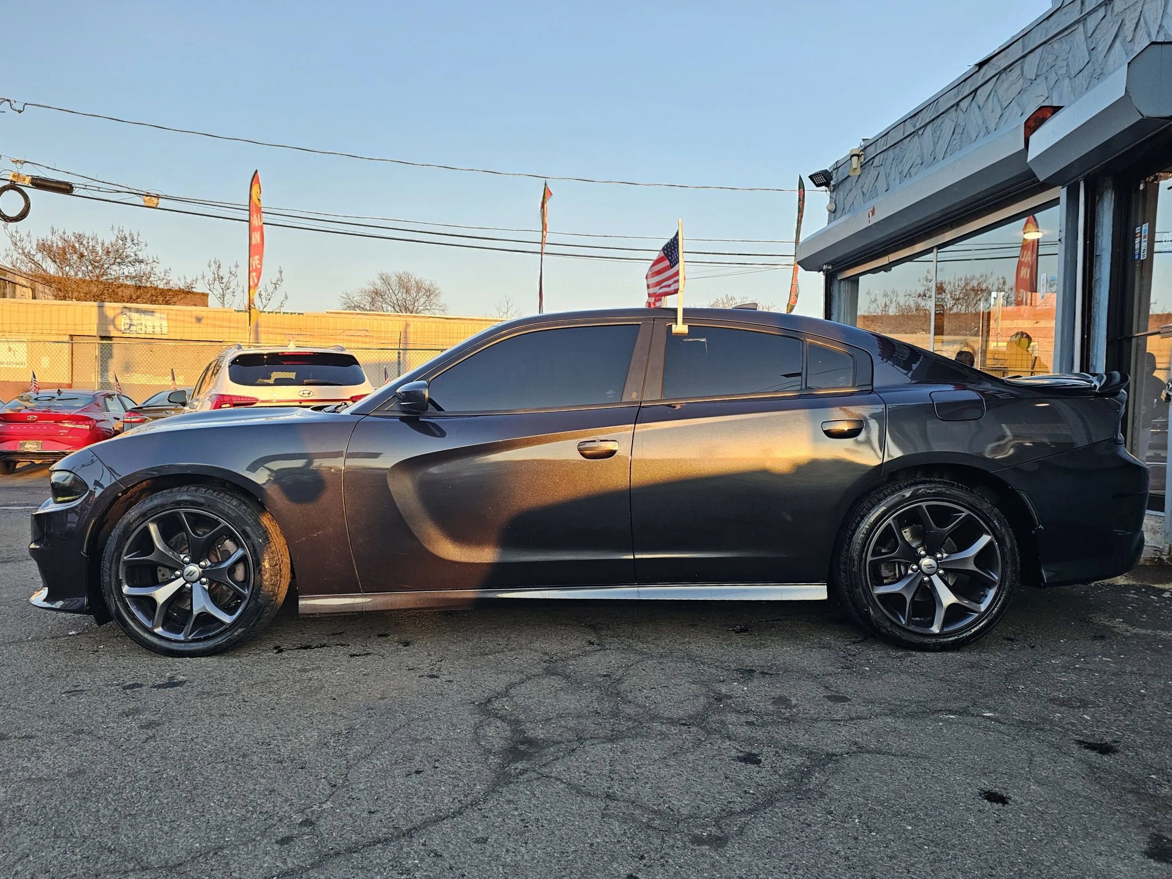 Used 2019 Dodge Charger GT image 5