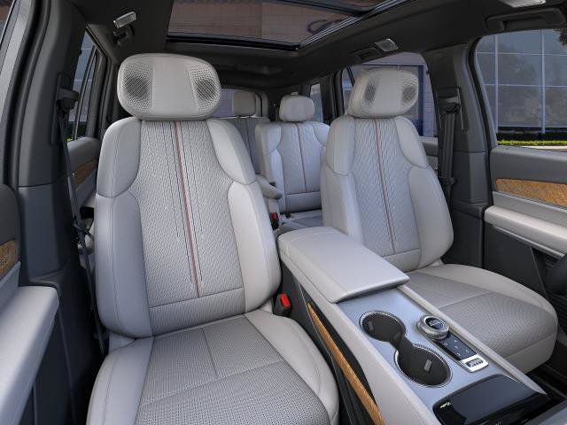 New 2027 Cadillac Vistiq Luxury AWD/4WD image 16