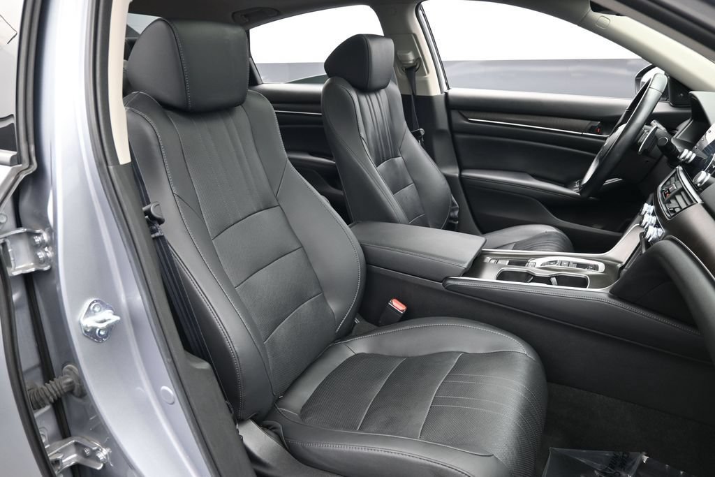 Used 2021 Honda Accord Touring image 39