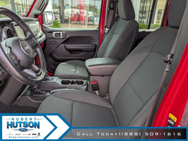 Used 2021 Jeep Gladiator Sport image 12