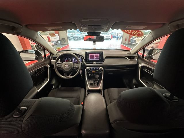 Certified 2020 Toyota RAV4 LE w/ All Weather Liner Package AWD/4WD image 18