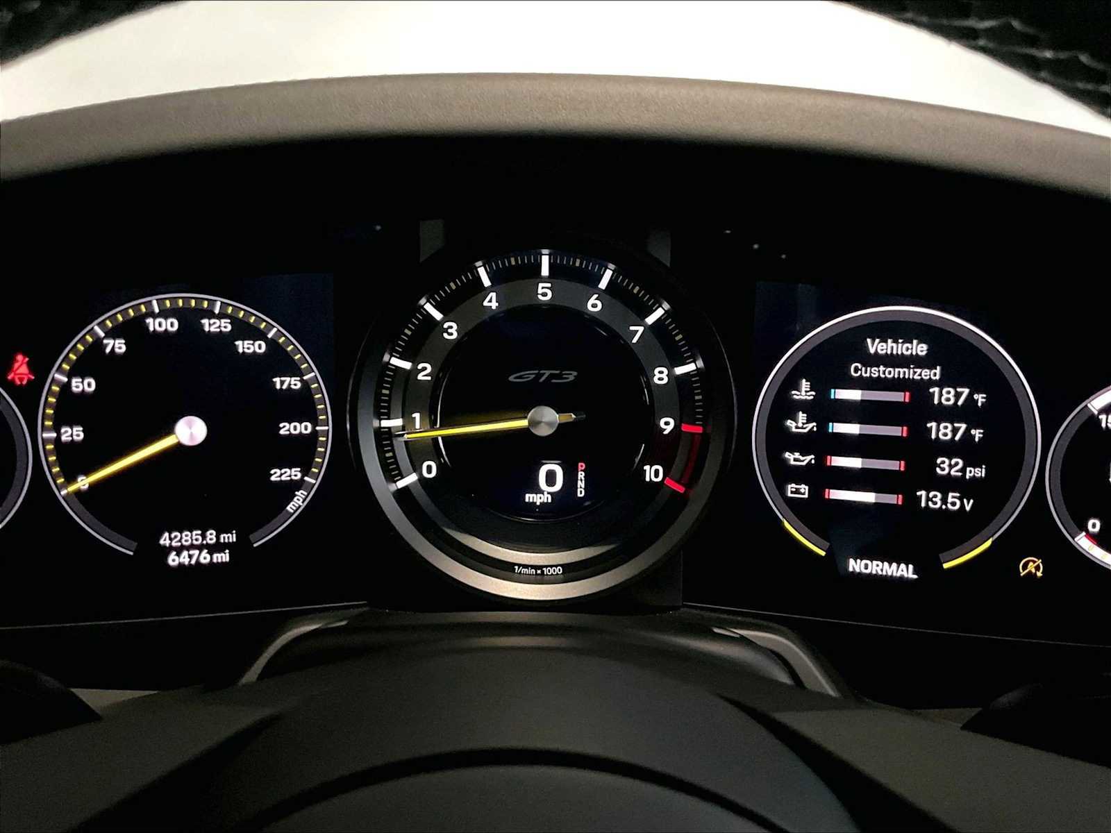 Used 2022 Porsche 911 GT3 image 21