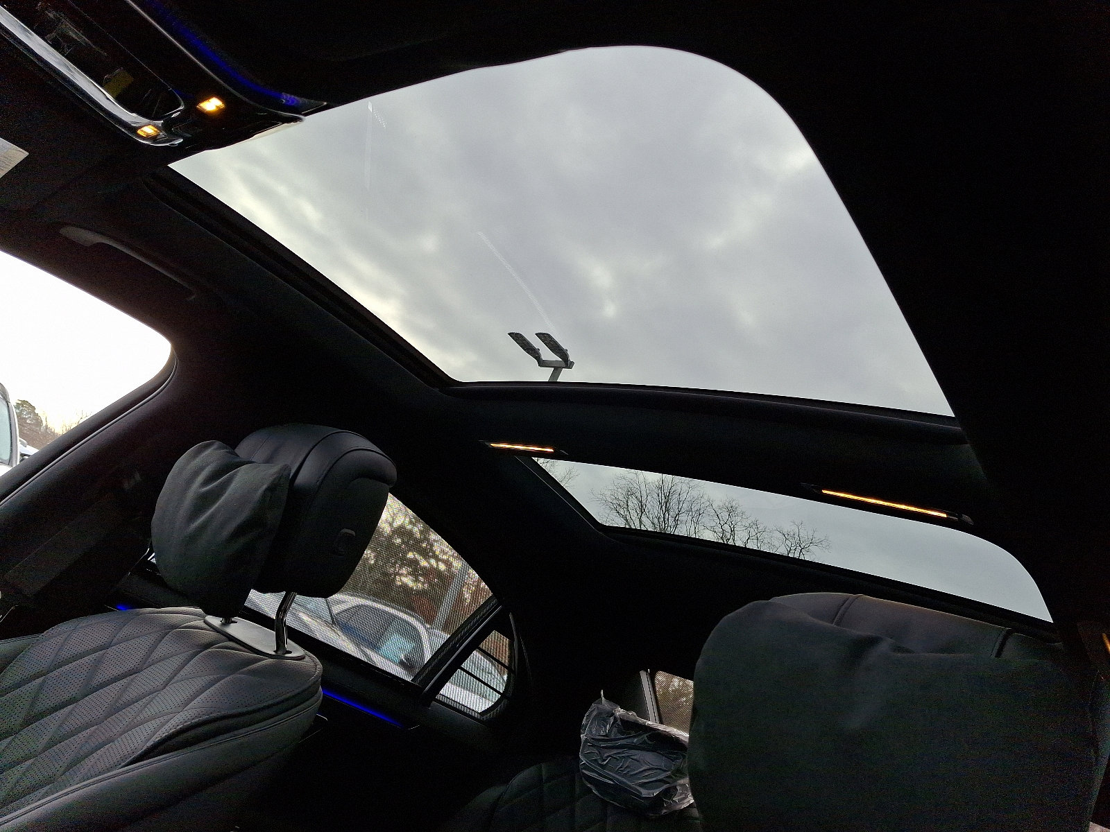 New 2025 Mercedes-Benz S 580 4MATIC Sedan image 9