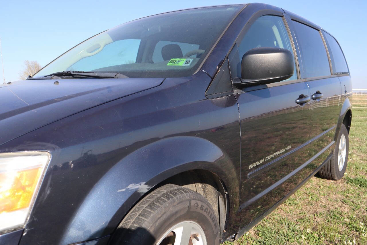 Used 2009 Dodge Grand Caravan SE w/ Climate Group image 18