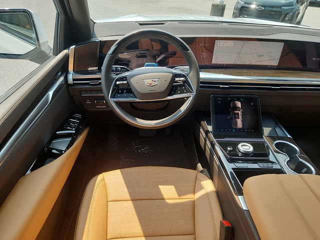 New 2026 Cadillac Escalade Luxury w/ Touring Package AWD/4WD image 7