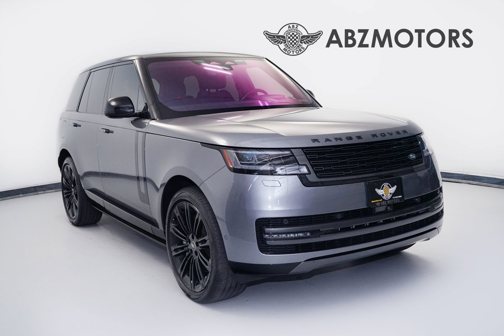 Used 2023 Land Rover Range Rover SE AWD/4WD image 1