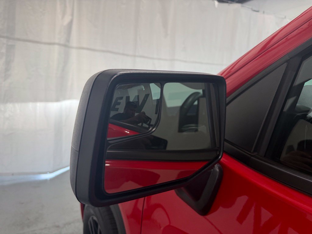 Used 2024 GMC Sierra 1500 Elevation AWD/4WD image 11