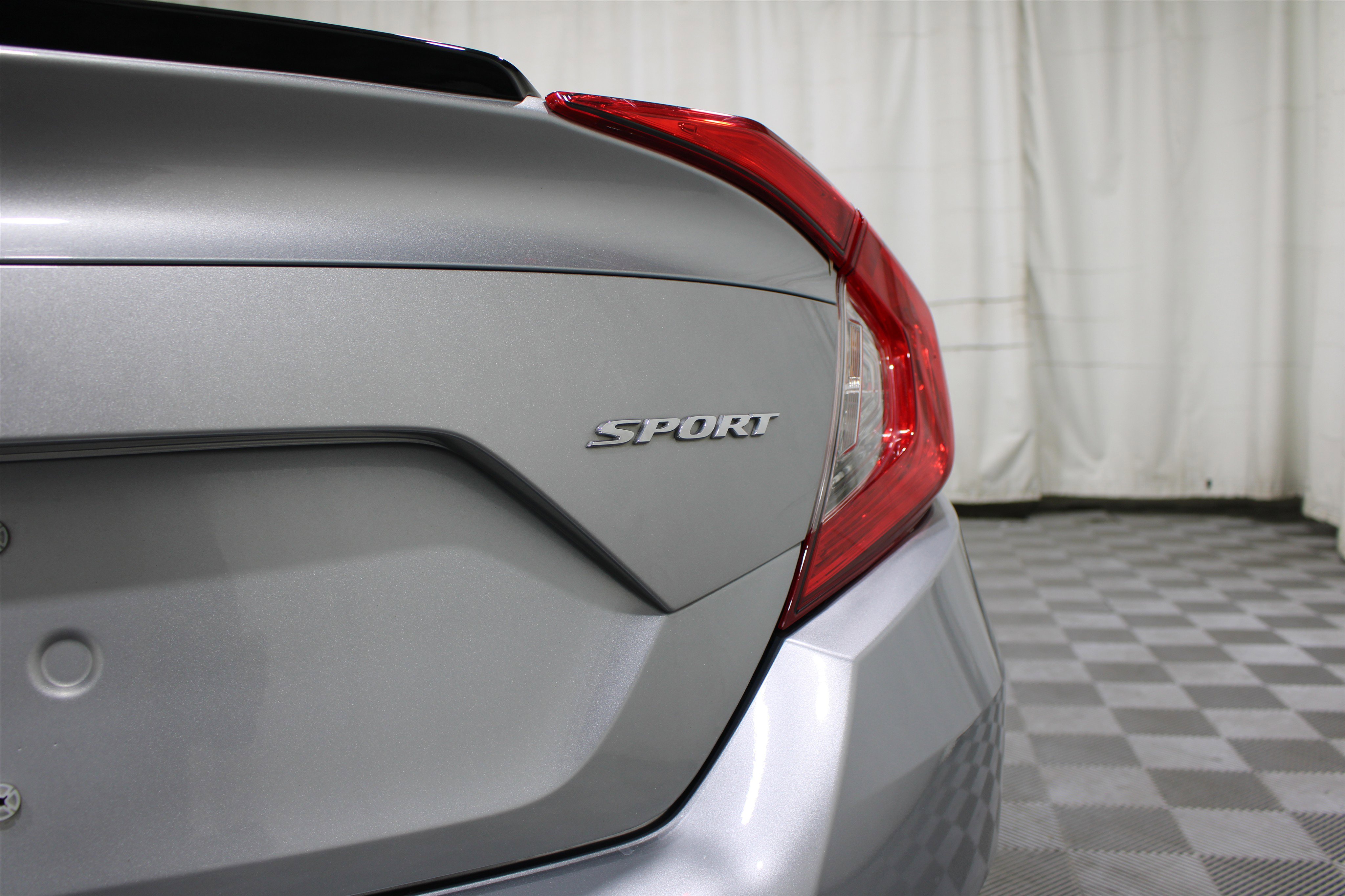 Used 2020 Honda Civic Sport image 28
