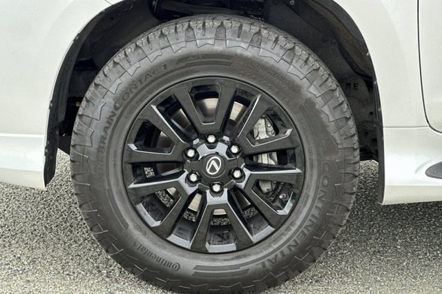 Used 2022 Lexus GX 460 w/ Black Line Special Edition AWD/4WD image 34