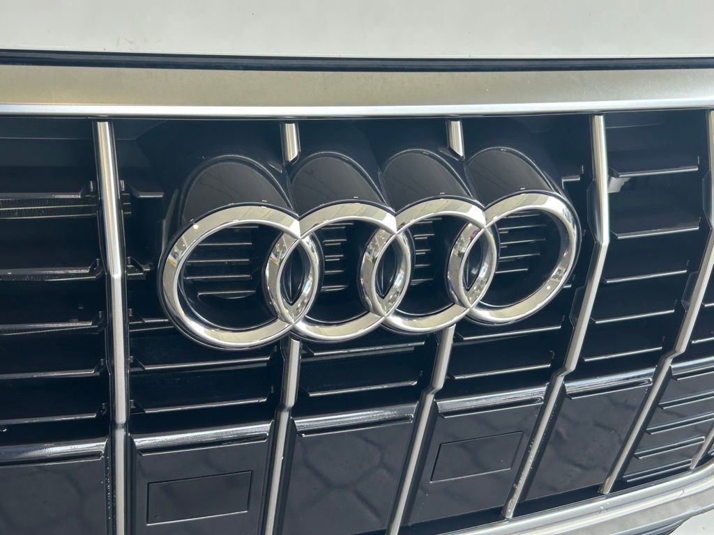 Used 2023 Audi Q3 2.0T Premium image 18