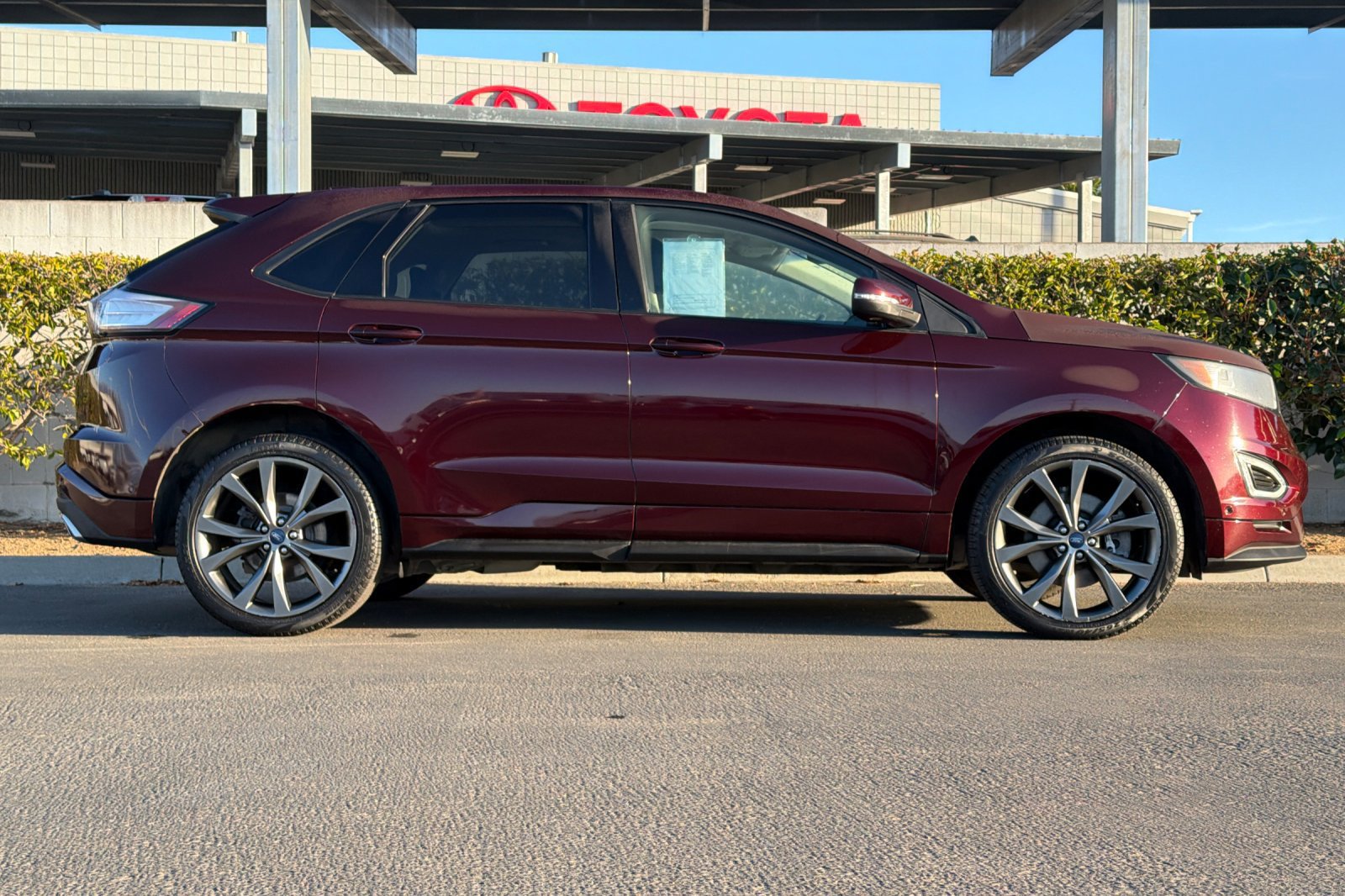 Used 2018 Ford Edge Sport w/ Equipment Group 401A AWD/4WD image 3