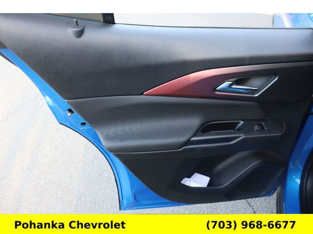 New 2026 Chevrolet Equinox EV RS FWD image 24