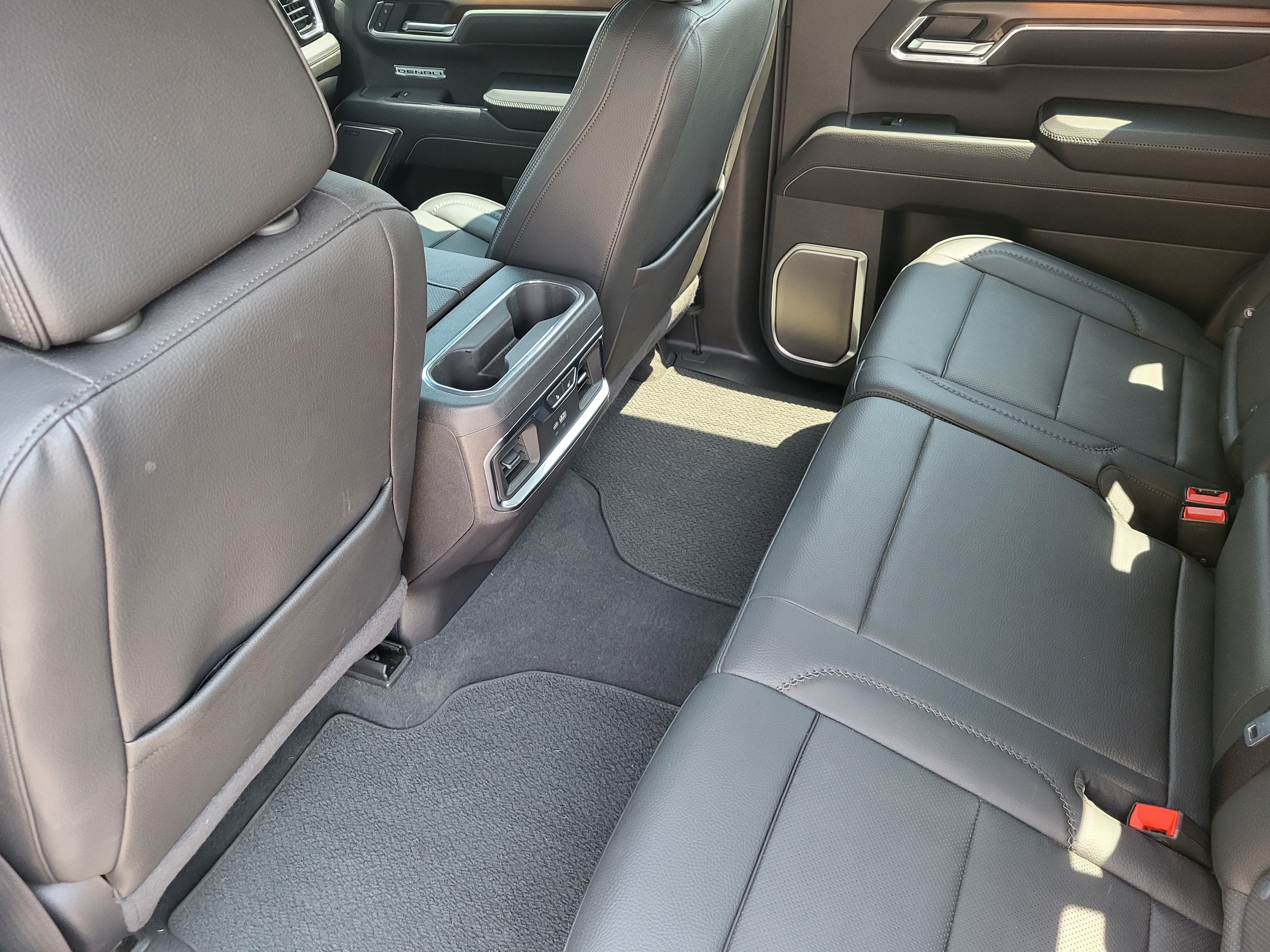 Used 2025 GMC Sierra 1500 Denali AWD/4WD image 24