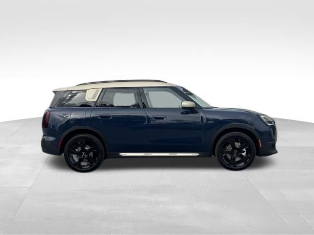 New 2026 MINI Cooper Countryman S image 2