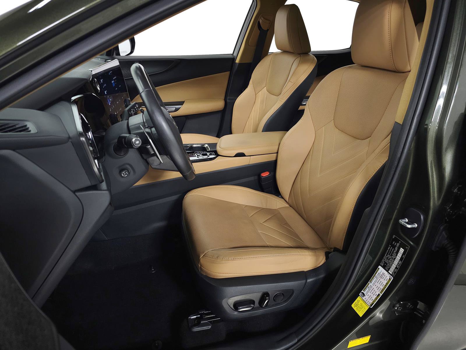 Certified 2025 Lexus NX 350 AWD w/ Accessory Package (2T) image 19