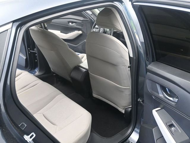 Used 2024 Honda Accord EX image 19