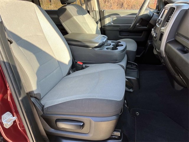 Used 2022 RAM 1500 Classic SLT image 25