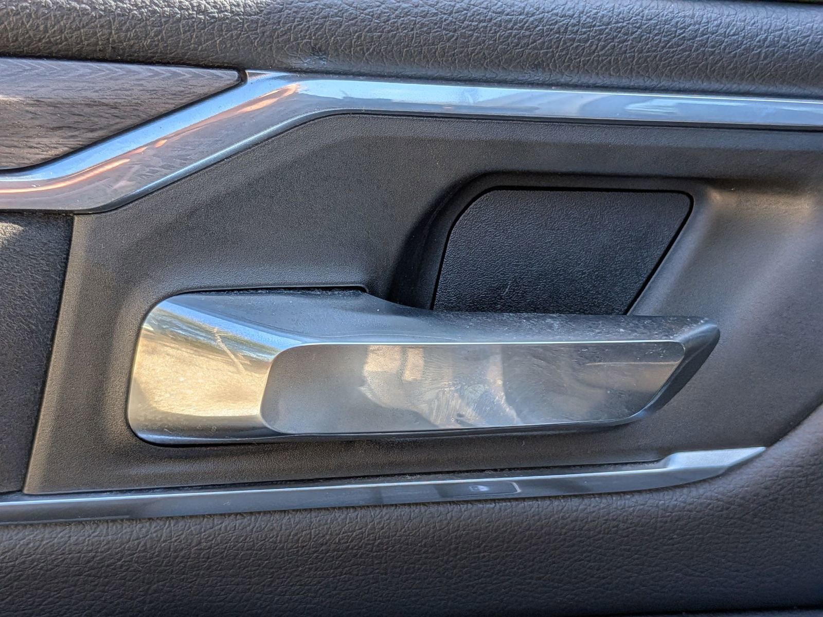 Used 2025 RAM 1500 Laramie image 28