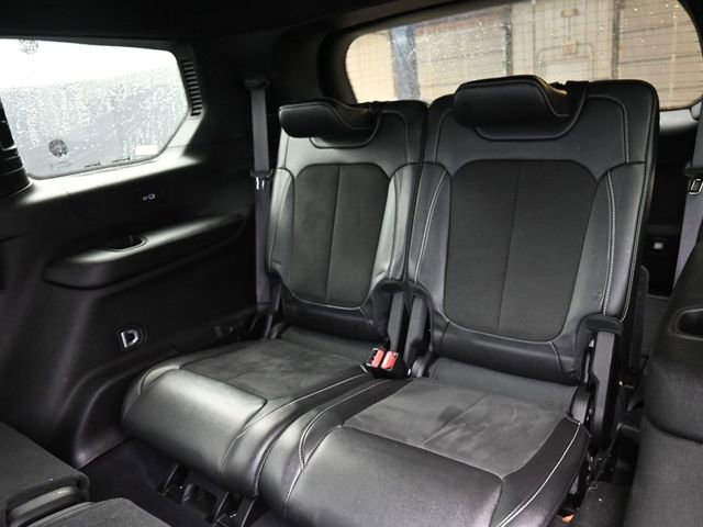 Used 2024 Jeep Grand Cherokee L Laredo image 34