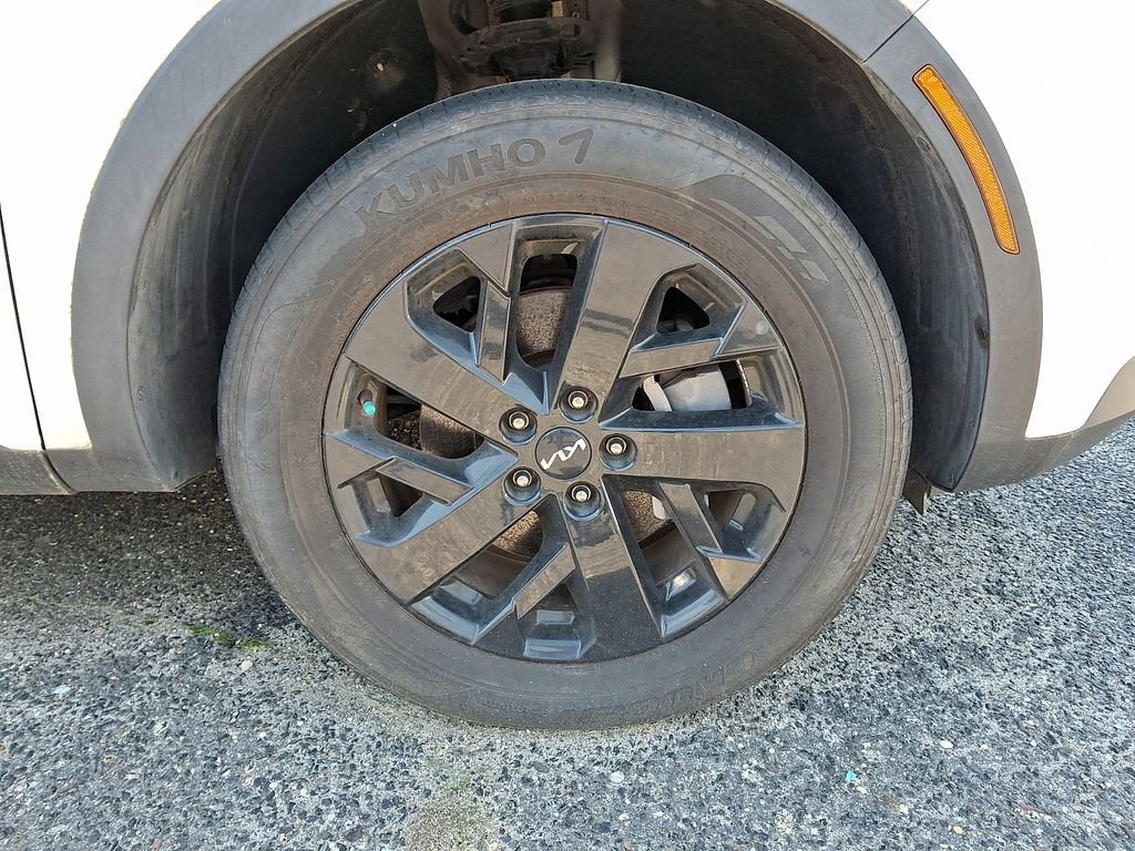Used 2022 Kia Sorento S AWD/4WD image 5