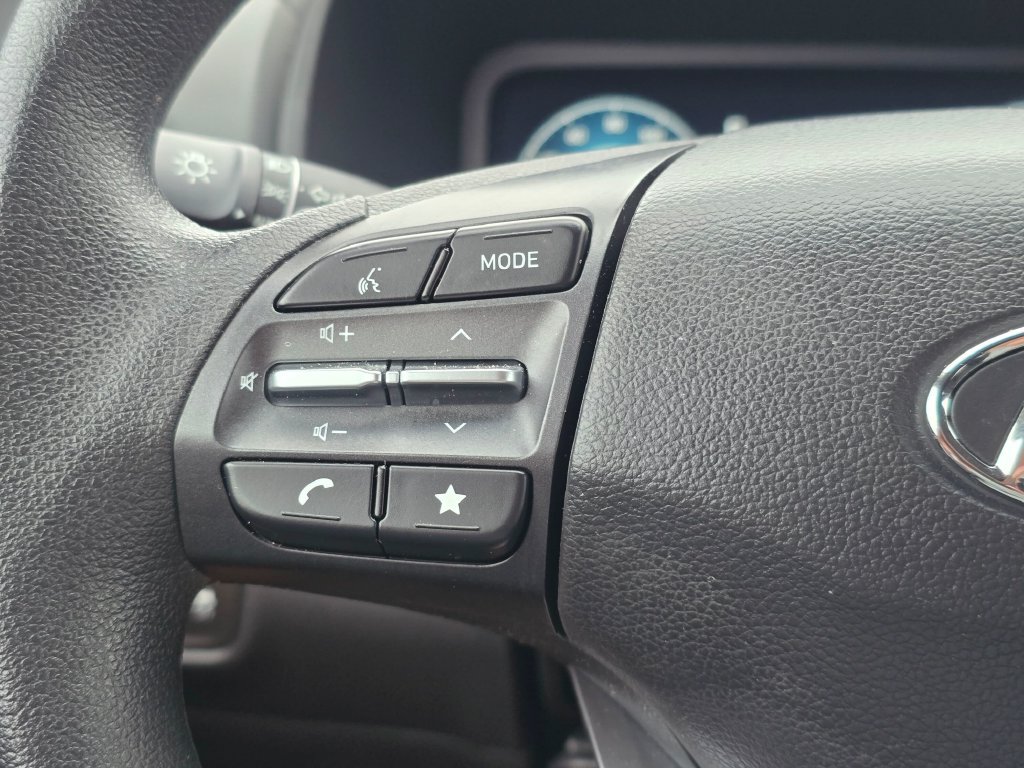 Used 2023 Hyundai Kona SE FWD image 26