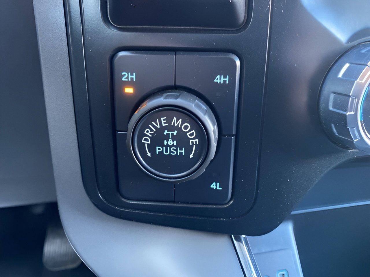 Used 2024 Ford F150 XLT w/ Mobile Office Package image 22