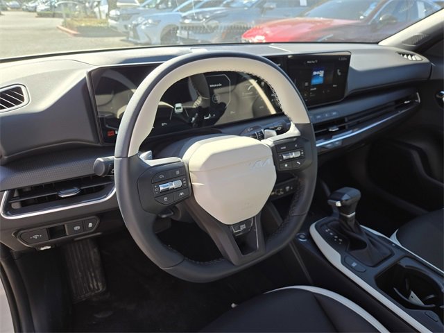New 2025 Kia K4 GT-Line image 12