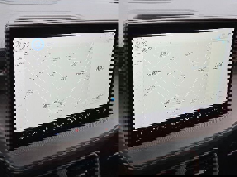 New 2025 Ford Maverick Lariat w/ Black Appearance Package image 24