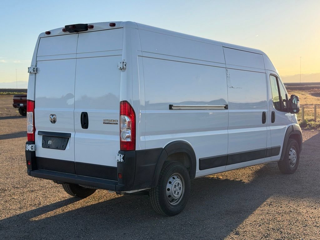 Used 2025 RAM ProMaster 2500 w/ Convenience Group FWD image 4