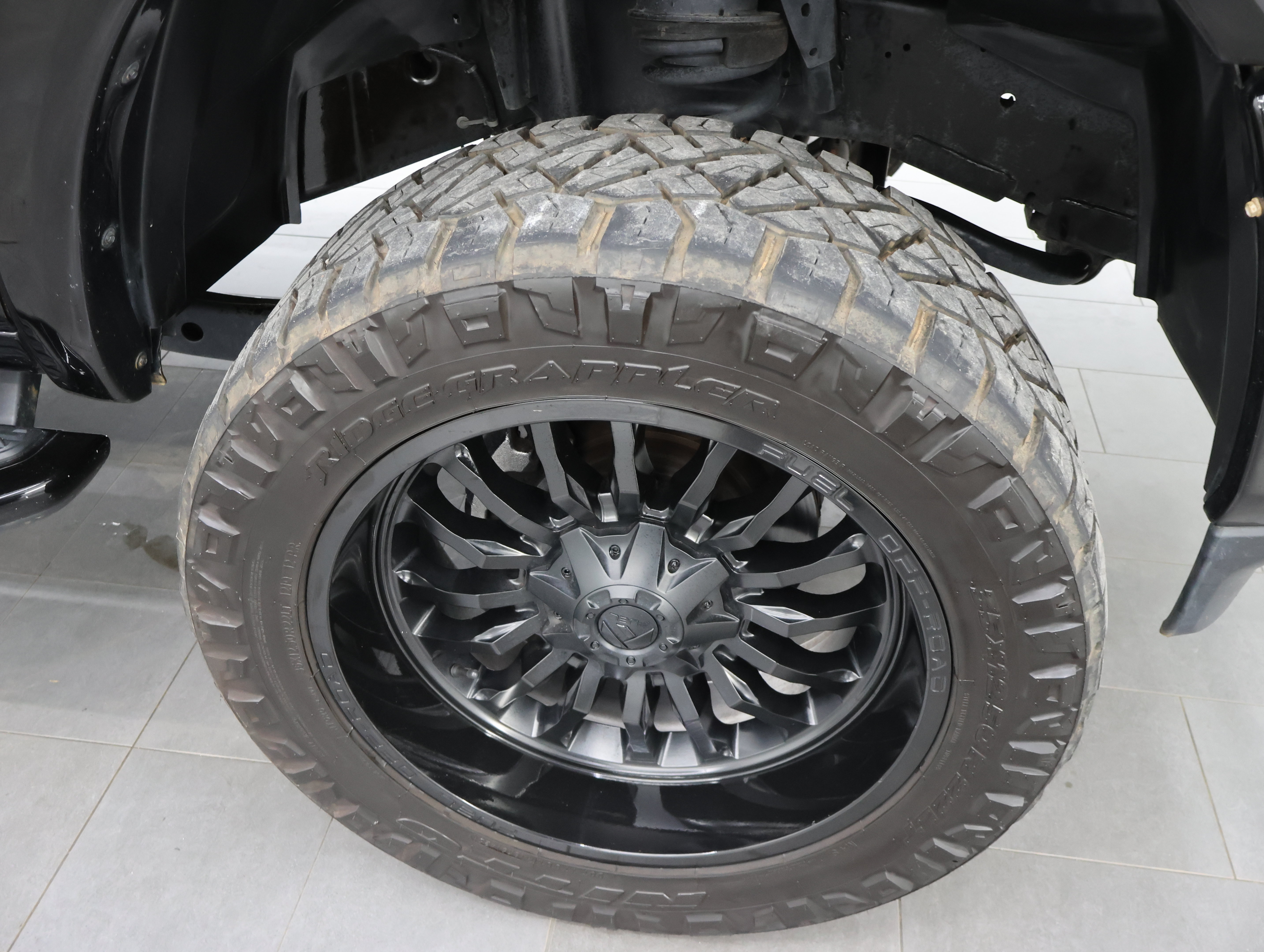 Used 2024 RAM 2500 Big Horn w/ Night Edition AWD/4WD image 3