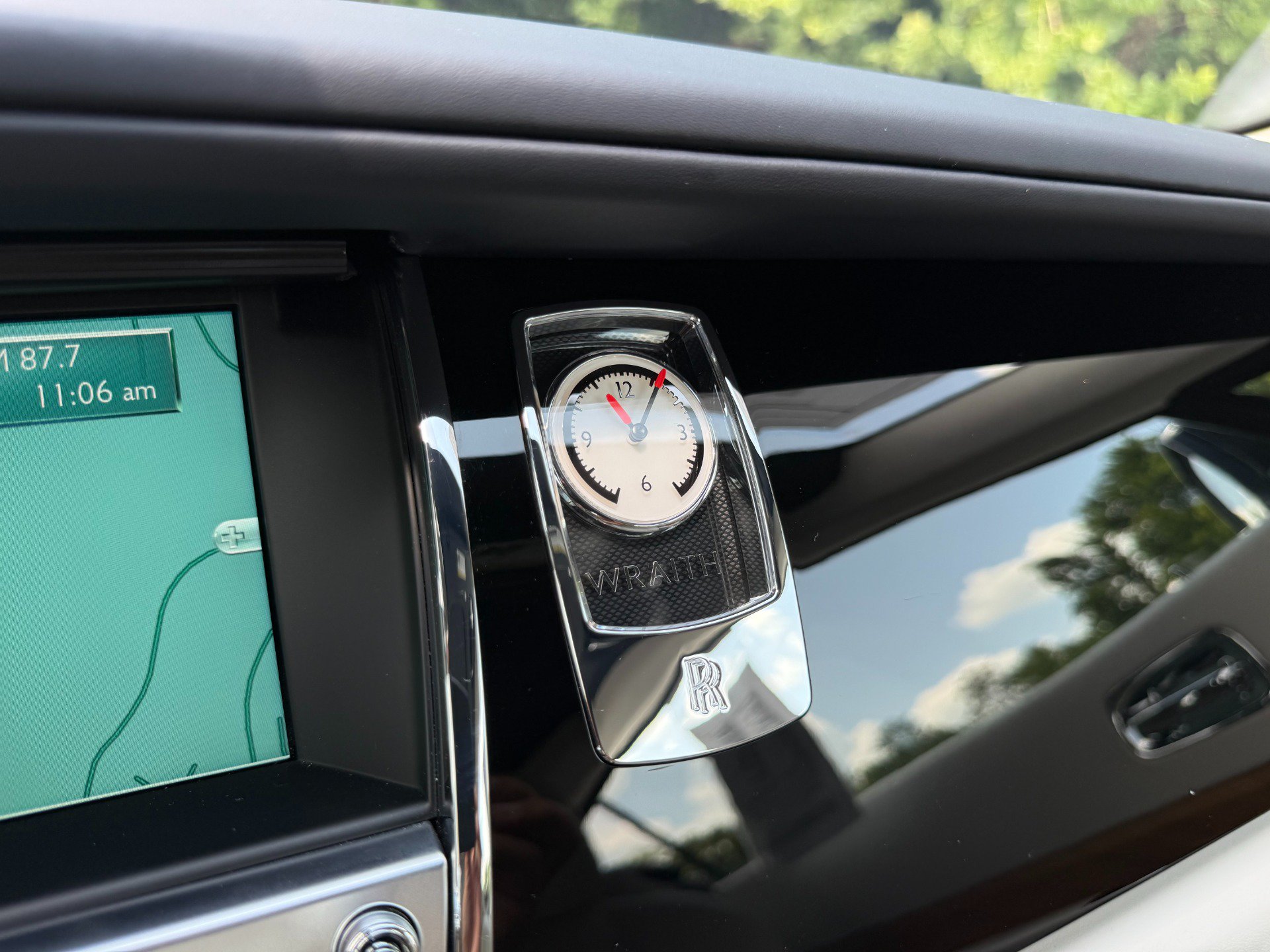 Used 2015 Rolls-Royce Wraith RWD image 25