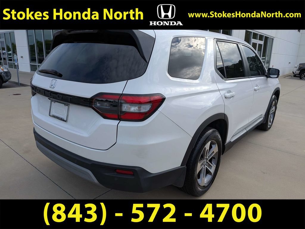 Certified 2025 Honda Pilot EX-L image 3