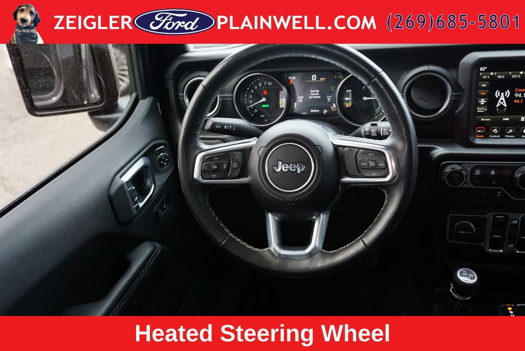 Used 2023 Jeep Wrangler Unlimited Sahara w/ Cold Weather Group AWD/4WD image 13