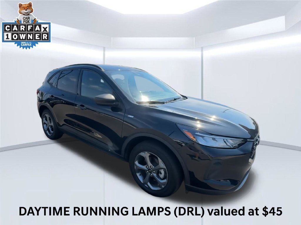 Used 2025 Ford Escape ST-Line AWD/4WD image 2