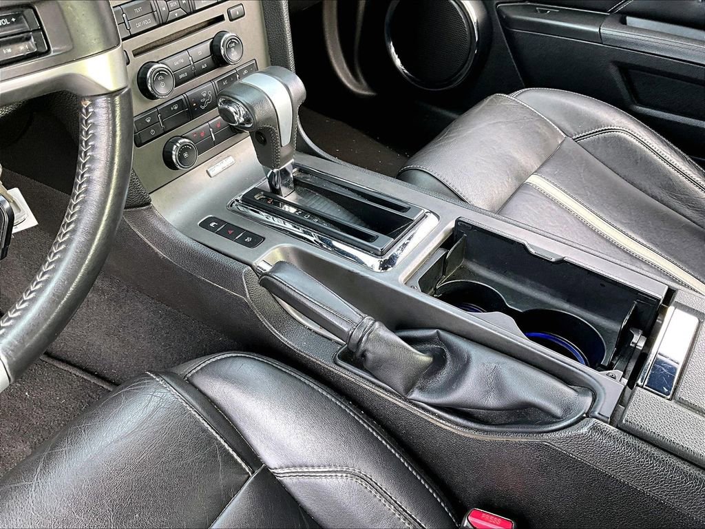 Used 2010 Ford Mustang GT image 13