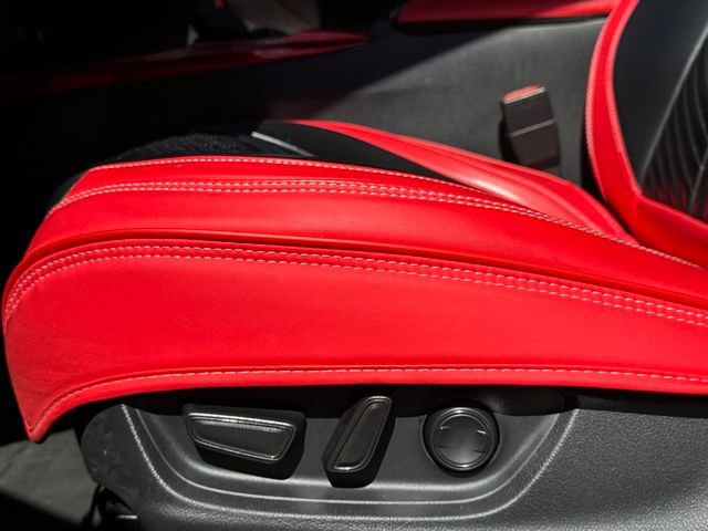 Used 2019 Toyota Camry LE image 14