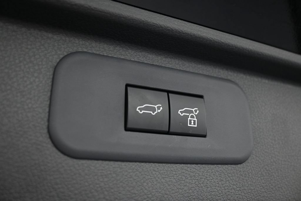 Used 2025 Toyota Grand Highlander FWD image 38