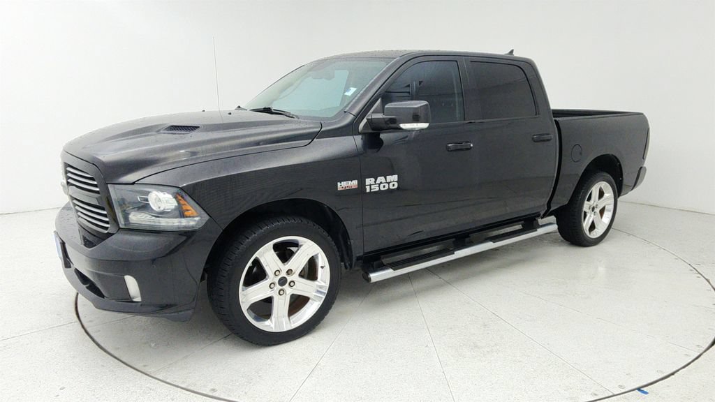 Used 2016 RAM 1500 Sport RWD image 3