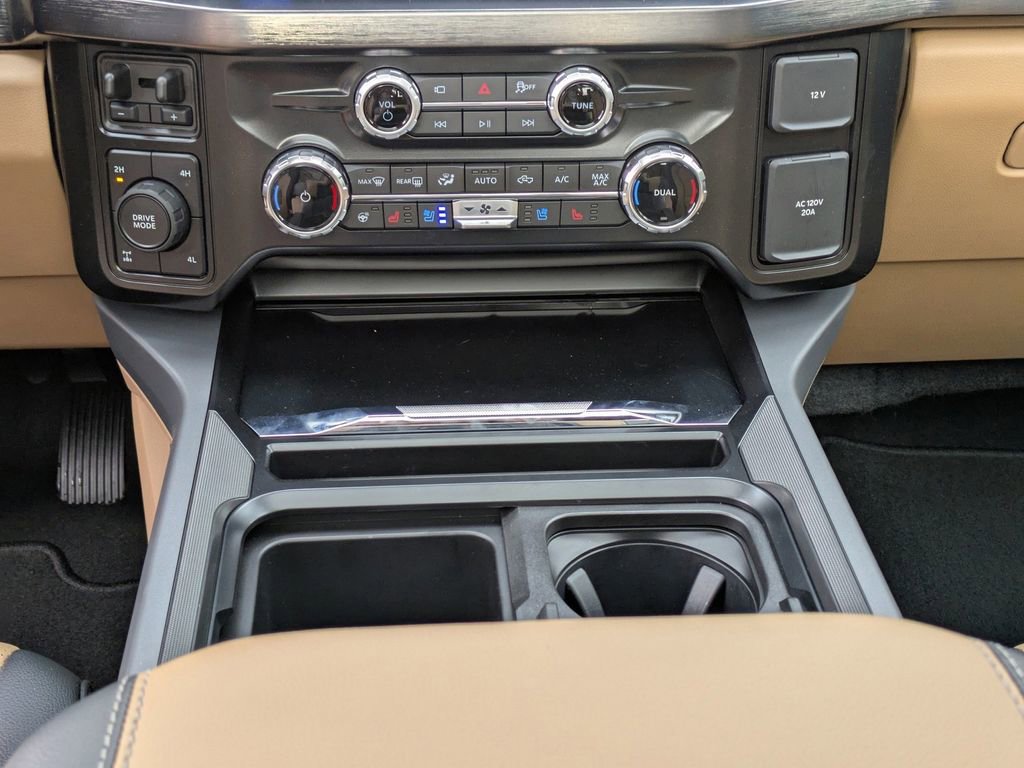 New 2026 Ford F250 Lariat w/ Black Appearance Package image 24