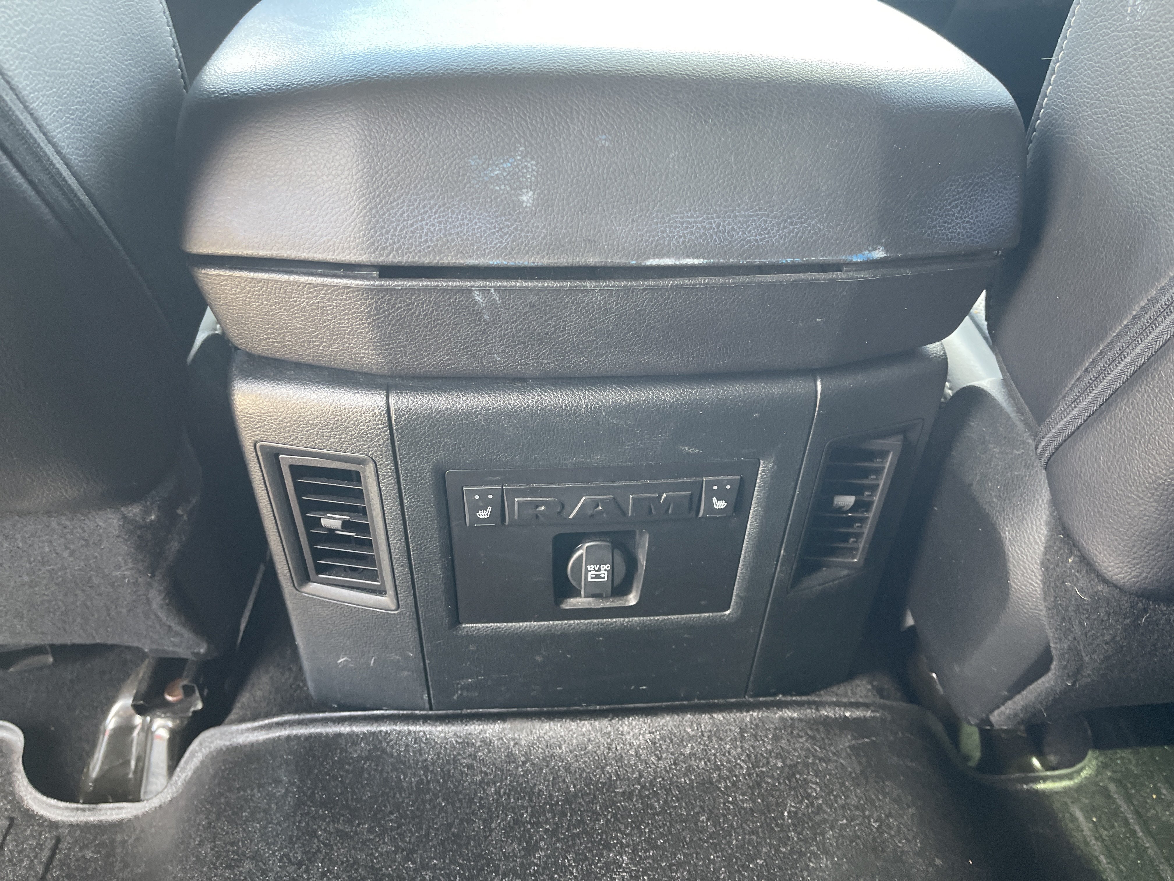 Used 2017 RAM 3500 Laramie w/ Sport Appearance Group AWD/4WD image 43