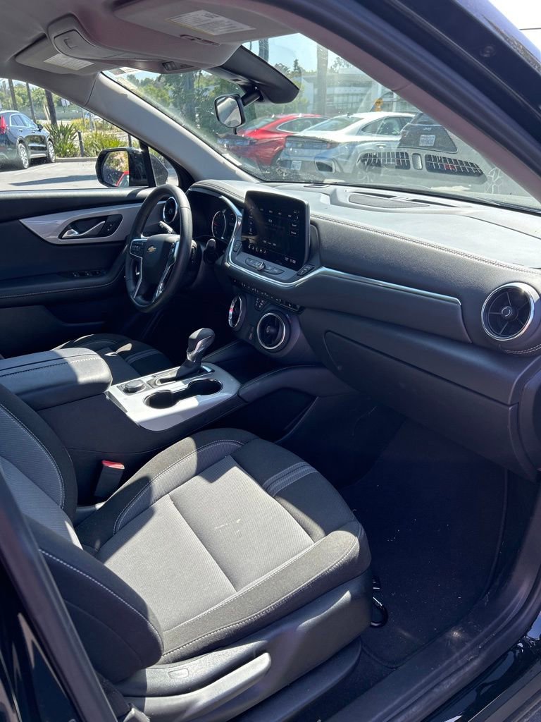 Used 2025 Chevrolet Blazer LT image 12