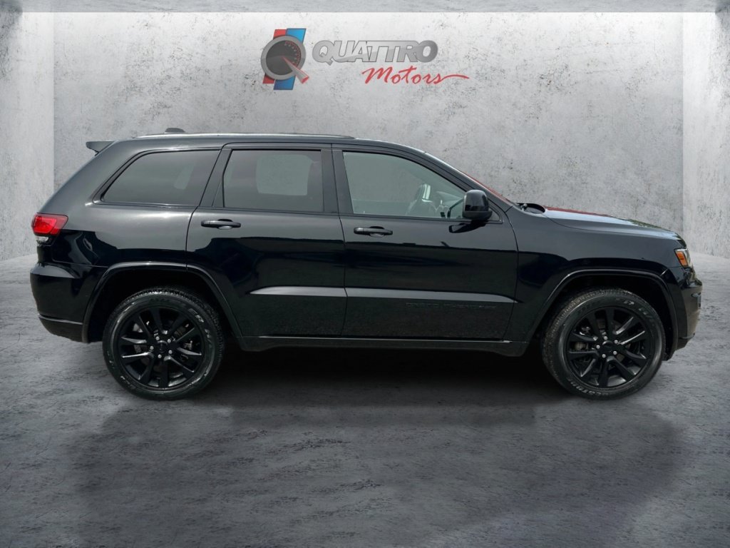 Used 2021 Jeep Grand Cherokee Laredo X AWD/4WD image 7