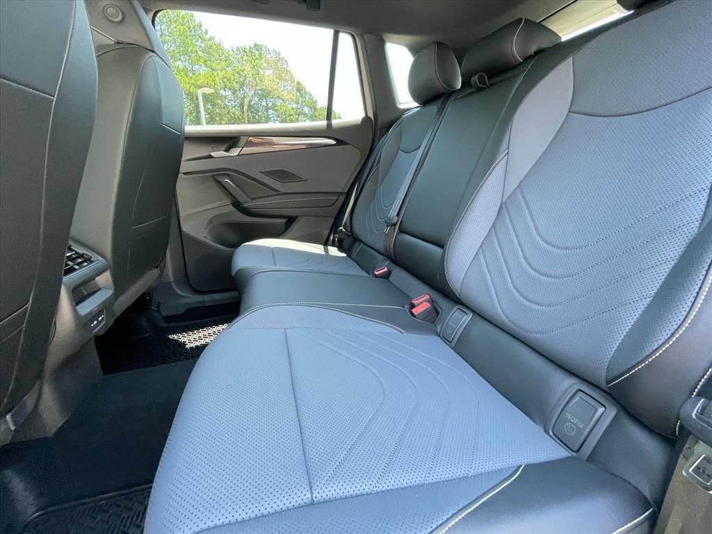 New 2026 Volkswagen Tiguan SE R-Line FWD image 4
