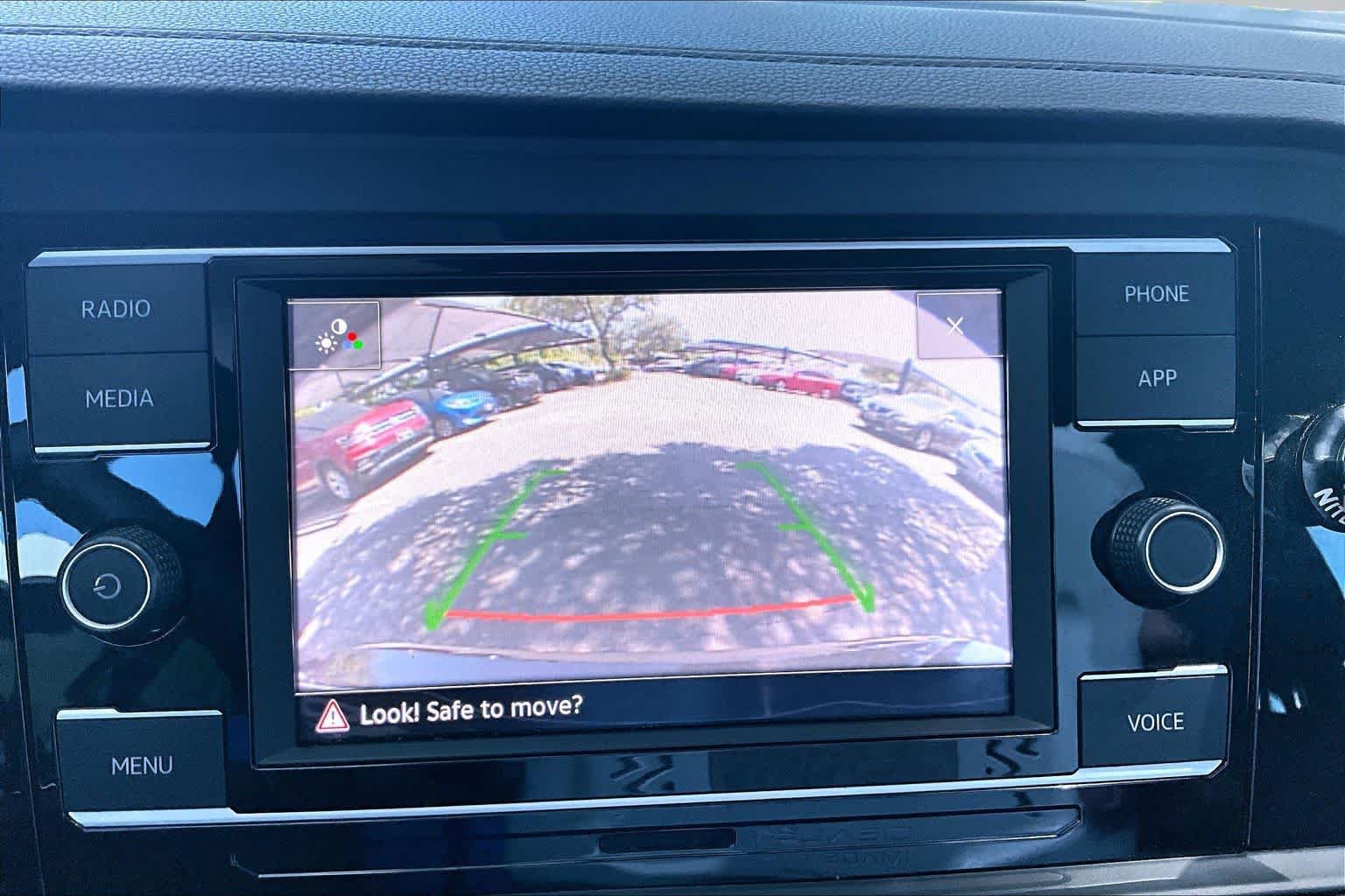 Used 2021 Volkswagen Jetta SE FWD image 27